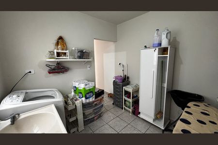 Casa à venda com 128m², 3 quartos e 2 vagas Casa à venda com 128m², 3 quartos e 2 vagasQuarto 3 - Area de Serviço