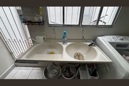Casa à venda com 128m², 3 quartos e 2 vagas Casa à venda com 128m², 3 quartos e 2 vagasQuarto 3 - Area de Serviço