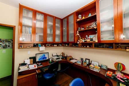 Quarto 1 de apartamento à venda com 3 quartos, 114m² em Santa Tereza, Belo Horizonte
