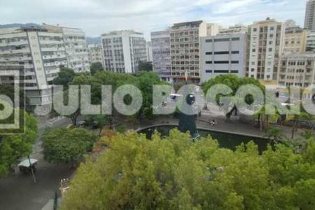 Apartamento à venda com 57m², 1 quarto e sem vaga