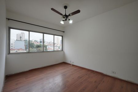 Apartamento para alugar com 75m², 2 quartos e 1 vagaSala