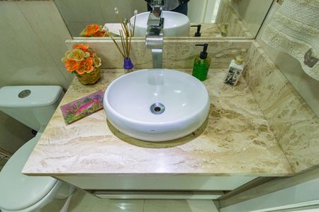 Apartamento à venda com 88m², 2 quartos e 1 vaga Apartamento à venda com 88m², 2 quartos e 1 vagaDetalhe Banheiro - Social