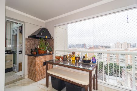 Apartamento à venda com 88m², 2 quartos e 1 vaga Apartamento à venda com 88m², 2 quartos e 1 vagaVaranda