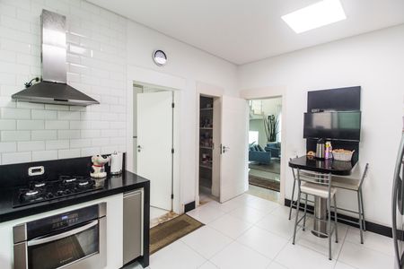 Cozinha de casa de condomínio à venda com 2 quartos, 420m² em Colinas da Anhanguera, Santana de Parnaíba