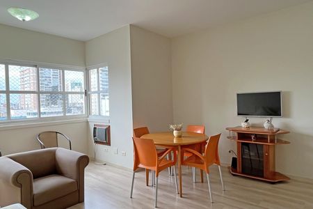 Sala de apartamento para alugar com 2 quartos, 125m² em Gonzaga, Santos
