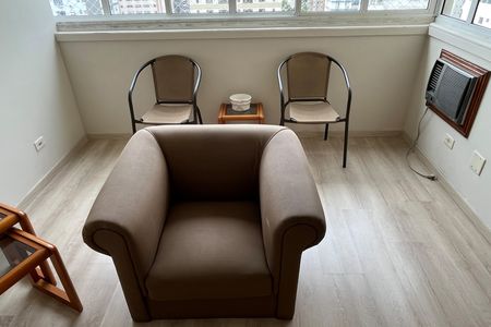 Sala de apartamento para alugar com 2 quartos, 125m² em Gonzaga, Santos
