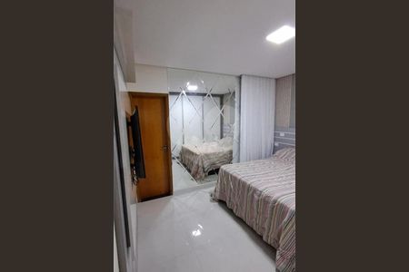 Casa à venda com 3 quartos, 120m² em Vila Camilópolis, Santo André