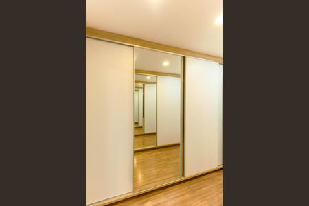 Apartamento à venda com 174m², 3 quartos e 3 vagas Apartamento à venda com 174m², 3 quartos e 3 vagasQuarto 3 - Suíte