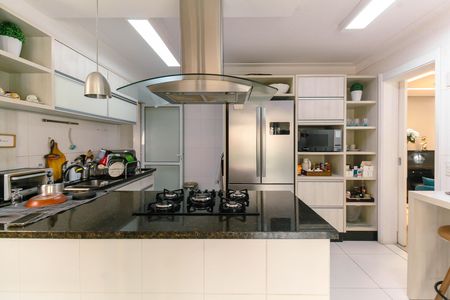 Apartamento à venda com 174m², 3 quartos e 3 vagas Apartamento à venda com 174m², 3 quartos e 3 vagasCozinha