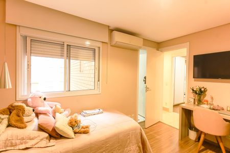 Apartamento à venda com 174m², 3 quartos e 3 vagas Apartamento à venda com 174m², 3 quartos e 3 vagasQuarto 1 - Suíte