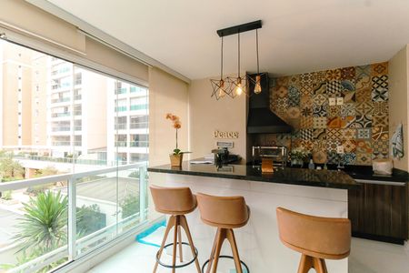 Apartamento à venda com 174m², 3 quartos e 3 vagas Apartamento à venda com 174m², 3 quartos e 3 vagasVaranda