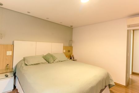 Apartamento à venda com 174m², 3 quartos e 3 vagas Apartamento à venda com 174m², 3 quartos e 3 vagasQuarto 3 - Suíte