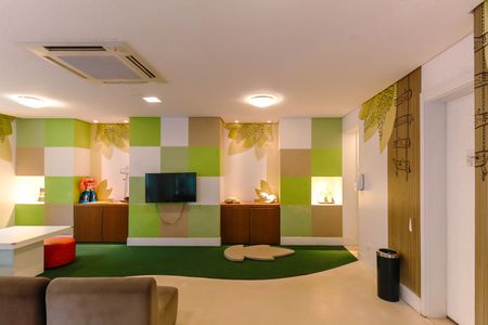 Apartamento à venda com 174m², 3 quartos e 3 vagas Apartamento à venda com 174m², 3 quartos e 3 vagasBrinquedoteca