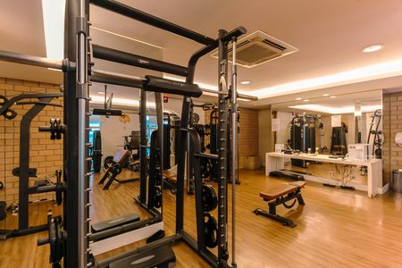 Apartamento à venda com 174m², 3 quartos e 3 vagas Apartamento à venda com 174m², 3 quartos e 3 vagasÁrea comum - Academia