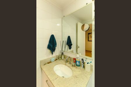 Apartamento à venda com 174m², 3 quartos e 3 vagas Apartamento à venda com 174m², 3 quartos e 3 vagasBanheiro da Suíte 2