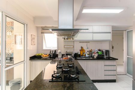 Apartamento à venda com 174m², 3 quartos e 3 vagas Apartamento à venda com 174m², 3 quartos e 3 vagasCozinha