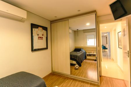 Apartamento à venda com 174m², 3 quartos e 3 vagas Apartamento à venda com 174m², 3 quartos e 3 vagasQuarto 2 - Suíte