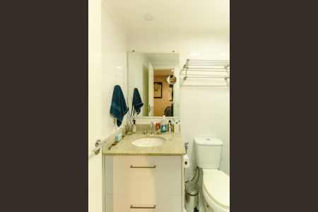 Apartamento à venda com 174m², 3 quartos e 3 vagas Apartamento à venda com 174m², 3 quartos e 3 vagasBanheiro da Suíte 2
