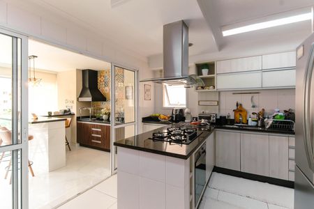 Apartamento à venda com 174m², 3 quartos e 3 vagas Apartamento à venda com 174m², 3 quartos e 3 vagasCozinha