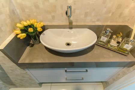Apartamento à venda com 174m², 3 quartos e 3 vagas Apartamento à venda com 174m², 3 quartos e 3 vagasLavabo