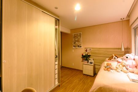 Apartamento à venda com 174m², 3 quartos e 3 vagas Apartamento à venda com 174m², 3 quartos e 3 vagasQuarto 1 - Suíte
