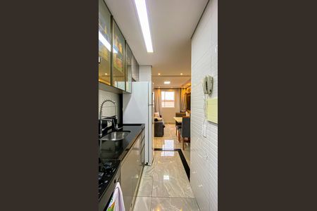 Cozinha de apartamento à venda com 2 quartos, 38m² em Jardim Recanto Verde, São Paulo