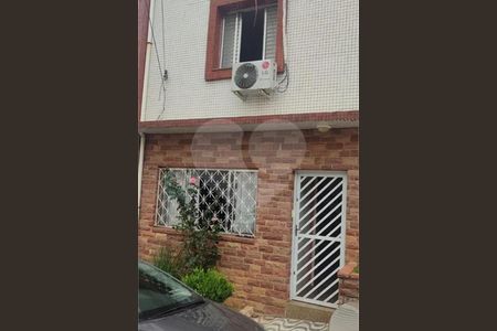 Casa à venda com 110m², 3 quartos e 2 vagas