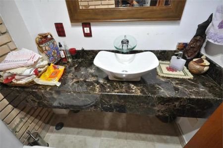 Casa à venda com 5 quartos, 323m² em Vila Albertina, São Paulo