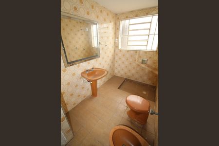 Casa para alugar com 173m², 3 quartos e 5 vagasBanheiro