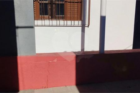 Casa à venda com 231m², 4 quartos e sem vaga