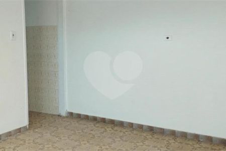 Casa à venda com 231m², 4 quartos e sem vaga