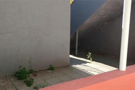 Casa à venda com 231m², 4 quartos e sem vaga