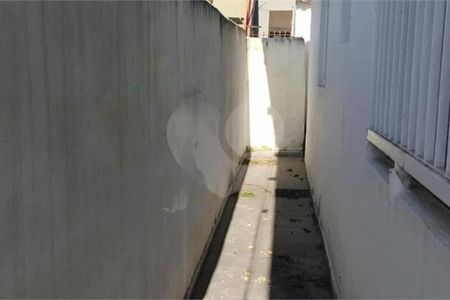 Casa à venda com 231m², 4 quartos e sem vaga