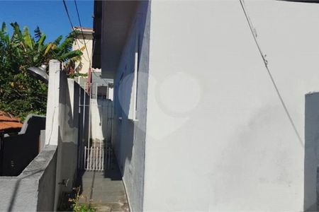 Casa à venda com 231m², 4 quartos e sem vaga