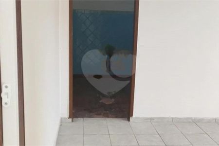 Casa à venda com 231m², 4 quartos e sem vaga