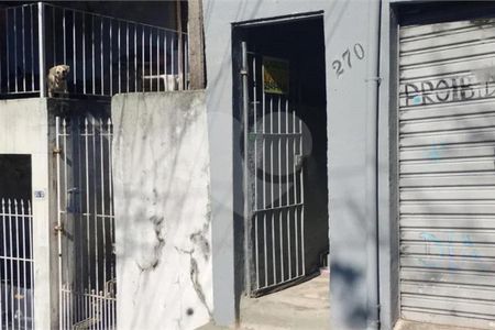 Casa à venda com 231m², 4 quartos e sem vaga