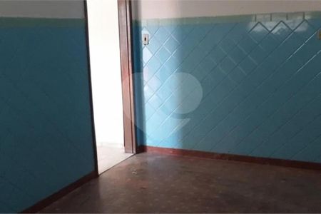 Casa à venda com 231m², 4 quartos e sem vaga
