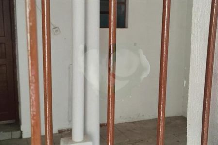 Casa à venda com 231m², 4 quartos e sem vaga
