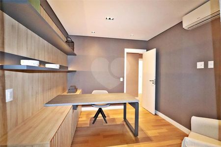 Apartamento à venda com 4 quartos, 182m² em Santana, São Paulo