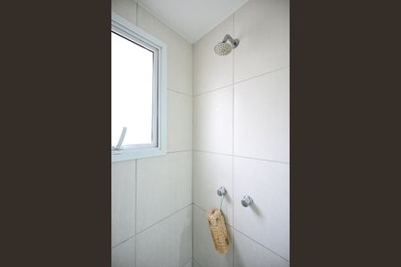 Apartamento à venda com 82m², 2 quartos e 2 vagasChuveiro do Banheiro da Suíte 1
