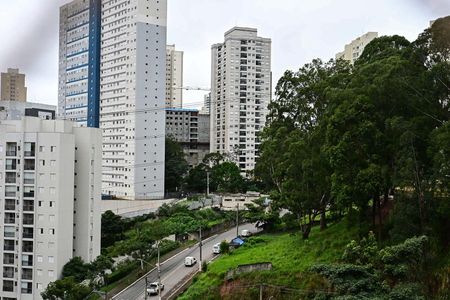 Apartamento à venda com 82m², 2 quartos e 2 vagasVista da Suíte 1