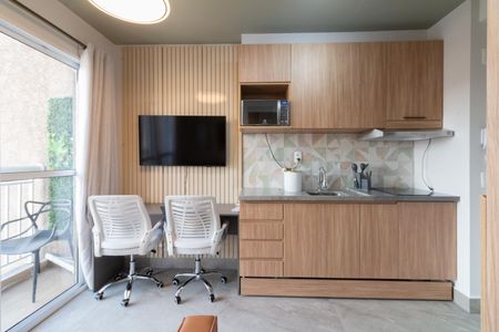 Sala - Cozinha de apartamento para alugar com 1 quarto, 24m² em Vila Butantã, São Paulo
