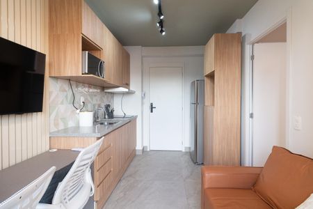 Sala - Cozinha de apartamento para alugar com 1 quarto, 24m² em Vila Butantã, São Paulo