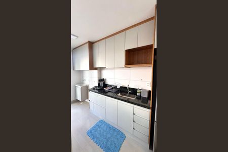 Cozinha de apartamento para alugar com 1 quarto, 47m² em Setor Bueno, Goiânia