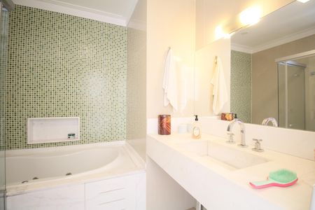 Casa para alugar com 210m², 4 quartos e 3 vagasBanheiro da Suíte 2