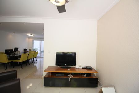Sala de casa para alugar com 4 quartos, 210m² em Jardim Colombo, São Paulo