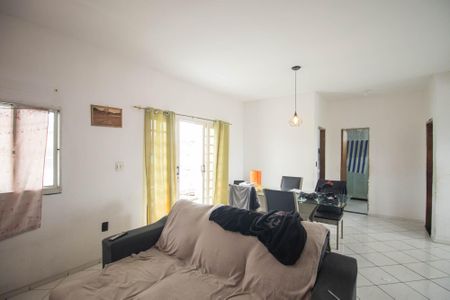 Casa para alugar com 130m², 2 quartos e sem vaga Casa para alugar com 130m², 2 quartos e sem vagaSala