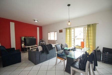 Sala de casa para alugar com 2 quartos, 130m² em Gradim, São Gonçalo