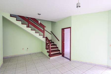 Sala de casa de condomínio para alugar com 4 quartos, 132m² em Portal das Acácias, Indaiatuba