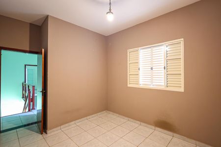 Casa de condomínio para alugar com 132m², 4 quartos e 2 vagas Casa de condomínio para alugar com 132m², 4 quartos e 2 vagasQuarto 2